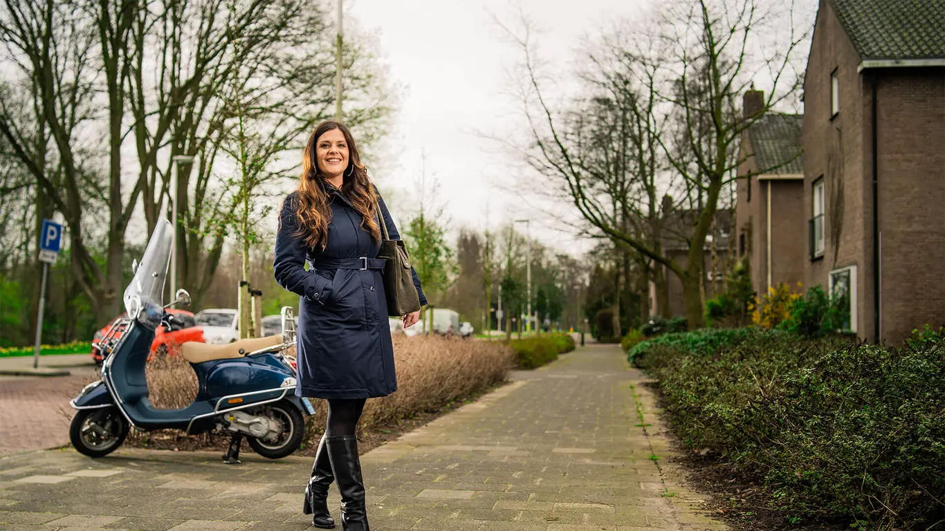 Makelaar Maud Zuur