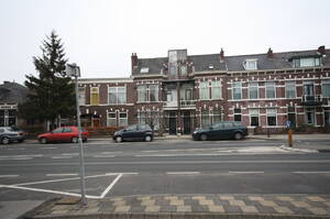 Hoge Rijndijk 238, LEIDEN