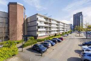 Laan van Ouderzorg 305, Leiderdorp