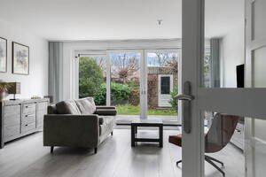 Ligusterbes 7, Leiden