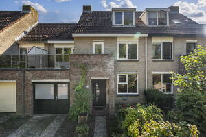 Groenhoevelaan 17, Oegstgeest