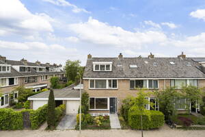 Menso Kamerlingh Onneslaan 1, Oegstgeest