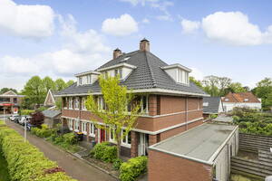 Peerke Donderspad 6, Warmond