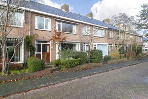 Strawinszkilaan 9, Voorschoten