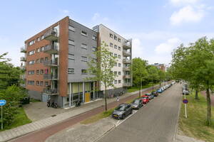 Vijf Meilaan 232, Leiden
