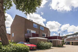 Zwaan 1, Zoeterwoude