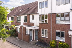 Esther de Boer-van Rijkstraat 36, Leiden