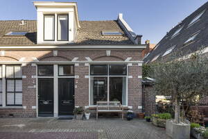 Piet Heinstraat 1, Leiden