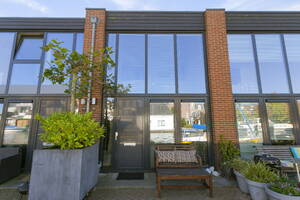 Overrijn 18C, Leiden