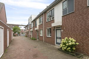 Theo Mann-Bouwmeesterstraat 10, Leiden