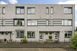 Tine van Dethstraat 30, LEIDEN