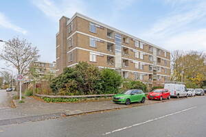 Debussystraat 15, Leiden