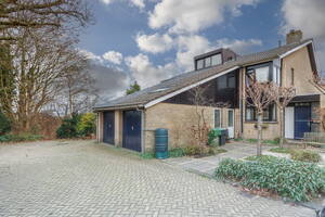 Bottelroos 5, Leiden