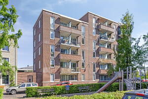 Zilverstein 107, Oegstgeest