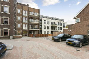 Bram van Veldestraat 60, Zoeterwoude