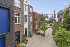 Voltastraat 22, Leiden