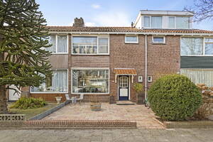 Topaaslaan 22, Leiden