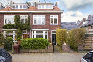 Van de Sande Bakhuyzenlaan 27, Leiden