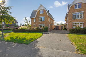 Multatulilaan 19, Voorschoten