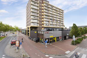 Vijf Meilaan 104, Leiden