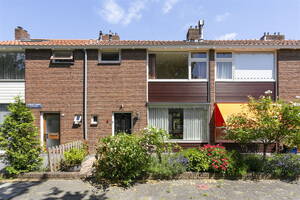 Debussystraat 4, LEIDEN