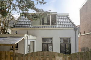 Hogewoerd 105, LEIDEN