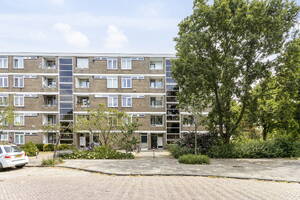 Paramaribostraat 15, Leiden