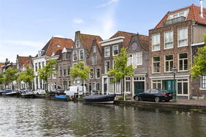 Oude Rijn 166, LEIDEN