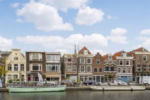 Apothekersdijk 8, LEIDEN