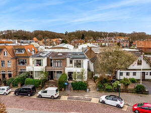 Deutzstraat 17, Oegstgeest