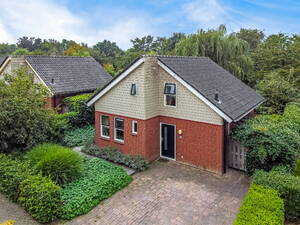 Aderweg 8R32, Roelofarendsveen