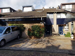 Vuurbloem 24, Leiden